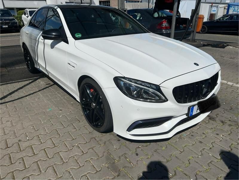 Weiß Gebraucht 2017 Mercedes C63 AMG AMG Limousine | 37.900 € (Guter Preis) - Bild 1/4