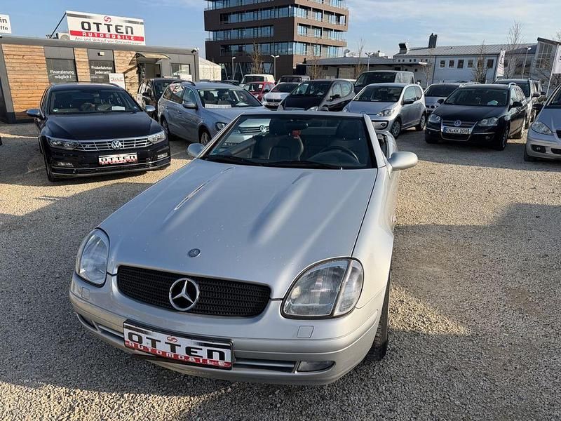Gebraucht Mercedes SLK230 193 PS (141 kW) 2000 Silber Cabrio