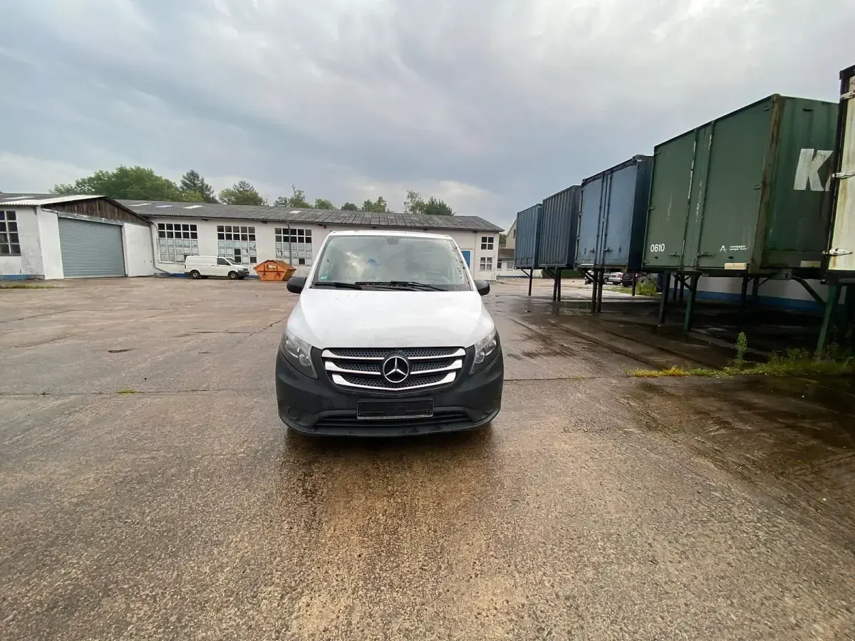 Gebraucht Mercedes 290 120 PS (88 kW) 2018 Weiß SUV