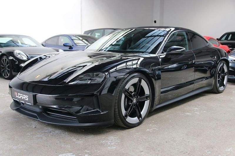 Gebraucht Porsche Taycan Performance Package 319 kW (435 PS) 2024 Tiefschwarz Limousine