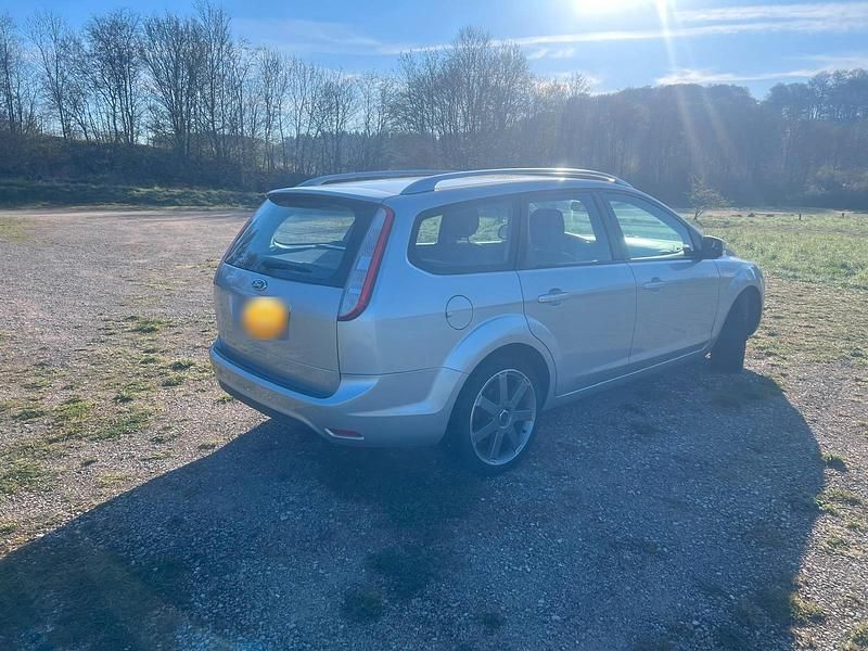 Usata Ford Focus 101 CV (74 kW) 2009 Argento Station wagon