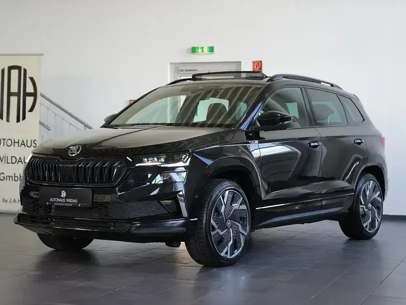Gebraucht Skoda Karoq SportLine 190 PS (139 kW) 2022 Schwarz SUV