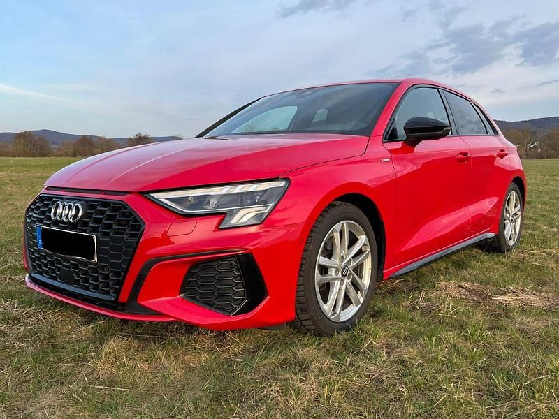 Gebraucht Audi A3 S-Line 200 PS (147 kW) 2022 Rot Limousine