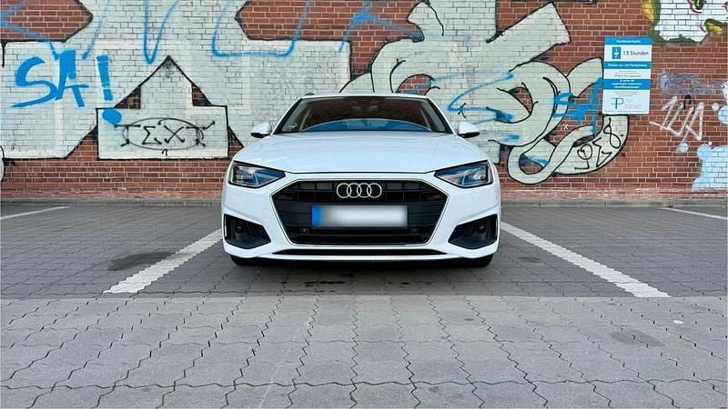 Gebraucht Audi A4 163 PS (119 kW) 2023 Weiß Kombi