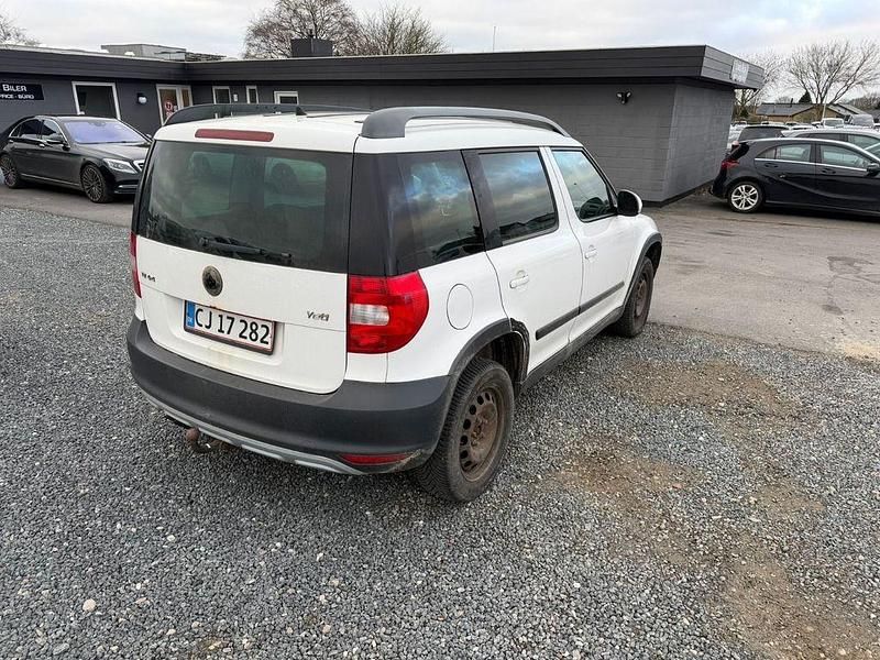 Gebraucht Skoda Yeti Ambition 110 PS (80 kW) 2012 Weiß SUV