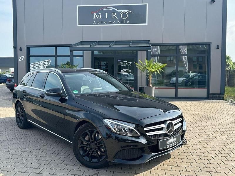 Schwarz Gebraucht 2018 Mercedes C250 Kombi | 17.499 € (Fairer Preis) - Bild 1/4