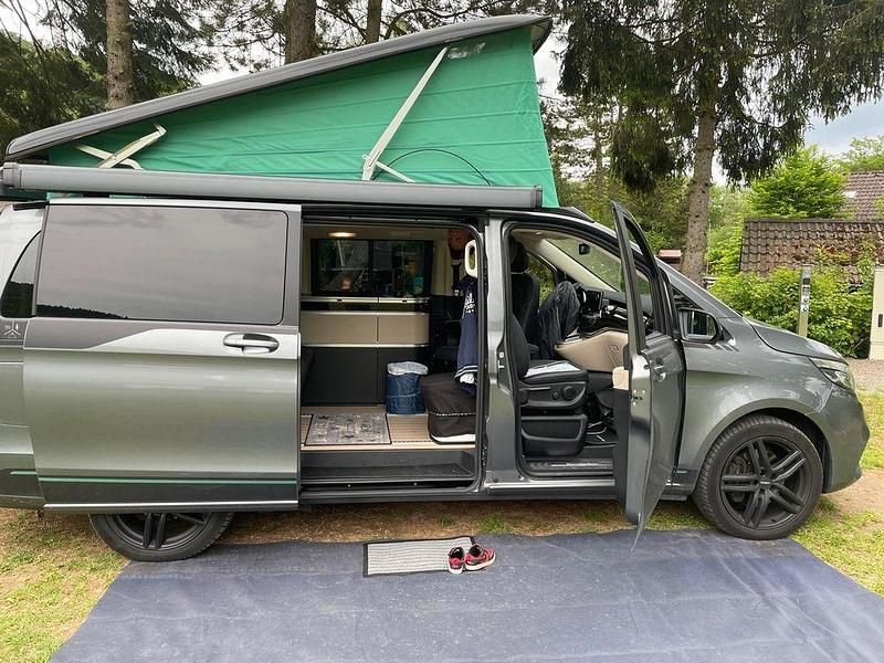 Gebraucht Mercedes 300 237 PS (174 kW) 2021 Grau Van / Kleinbus