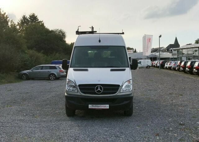 Gebraucht Mercedes Sprinter 129 PS (94 kW) 2012 Silber Van