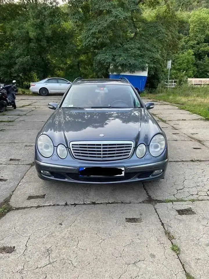 Gebraucht Mercedes E320 Elegance 204 PS (150 kW) 2005 Grau Kombi
