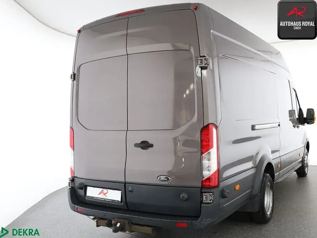 Gebraucht Ford Transit 170 PS (125 kW) 2016 Brisbane braun Van / Kleinbus