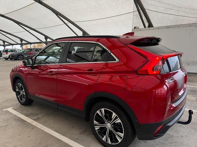 Gebraucht Mitsubishi Eclipse Cross 163 PS (119 kW) 2019 Rot SUV