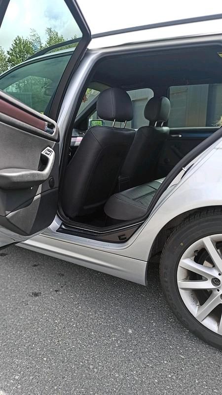 Gebraucht BMW 318 143 PS (105 kW) 2003 Silber Kombi