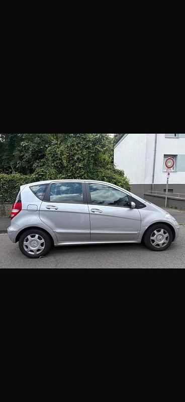 Gebraucht Mercedes A180 109 PS (80 kW) 2005 Silber Limousine