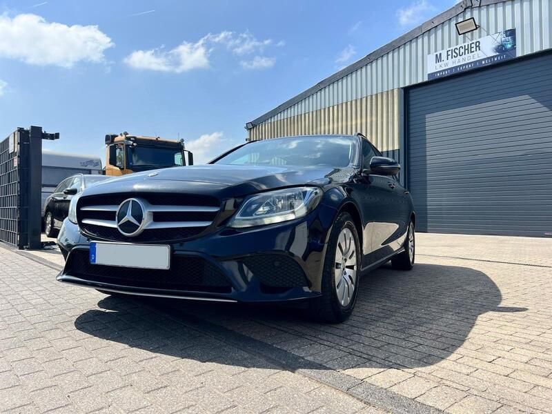 Schwarz Gebraucht 2020 Mercedes C180 Business Kombi | 14.580 € (Fairer Preis) - Bild 1/4