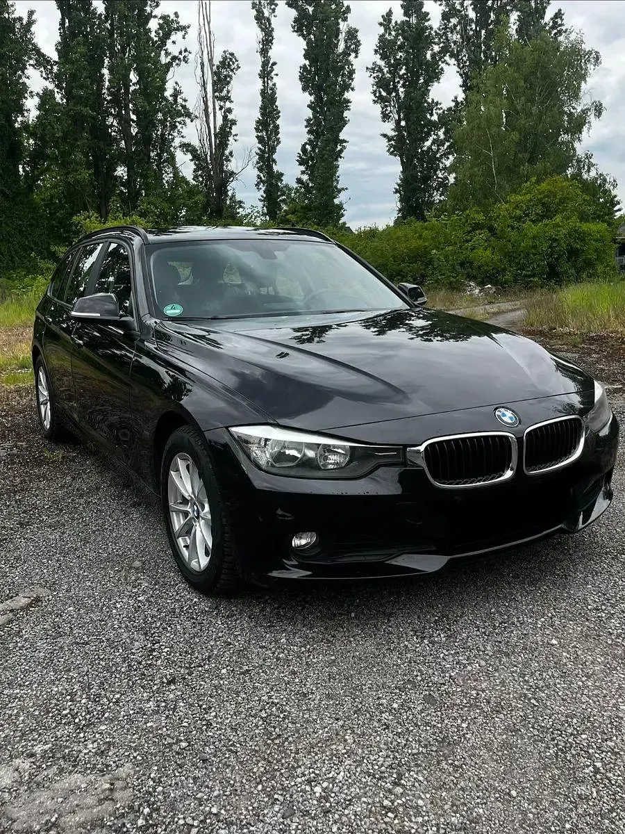 Gebraucht BMW 316 116 PS (85 kW) 2013 Schwarz Kombi