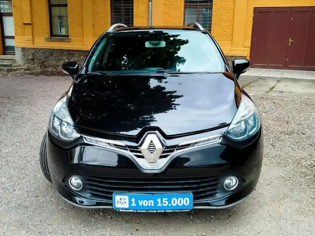Gebraucht Renault Clio GrandTour Dynamique 90 PS (66 kW) 2014 Blackpearlschwarz metallic Kombi