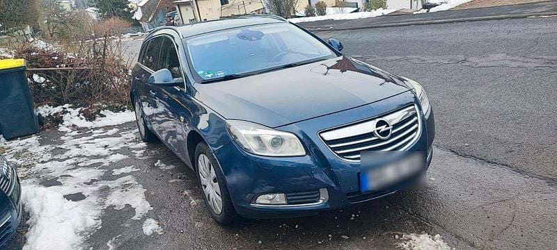 Grau Gebraucht 2009 Opel Insignia Kombi | 4.200 € (Guter Preis) - Bild 1/4