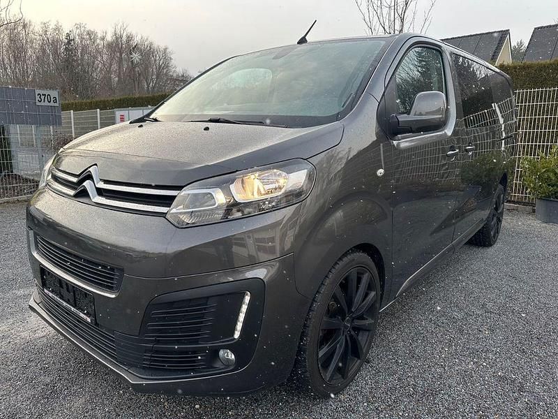 Grau Gebraucht 2020 Citroën Jumpy Van / Kleinbus | 23.000 € - Bild 1/4