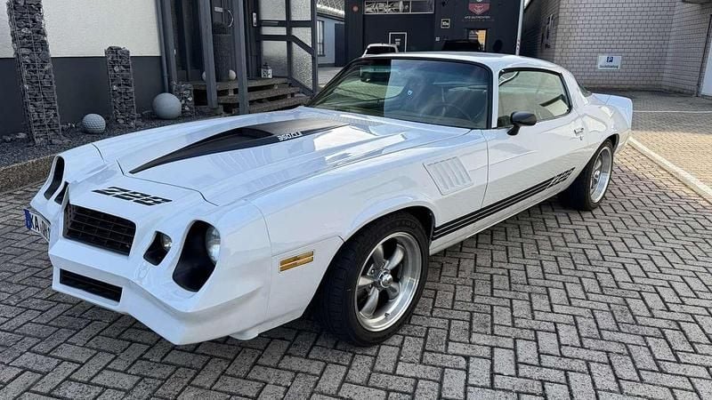 Weiß Gebraucht 1978 Chevrolet Camaro Coupé | 24.990 € - Bild 1/4