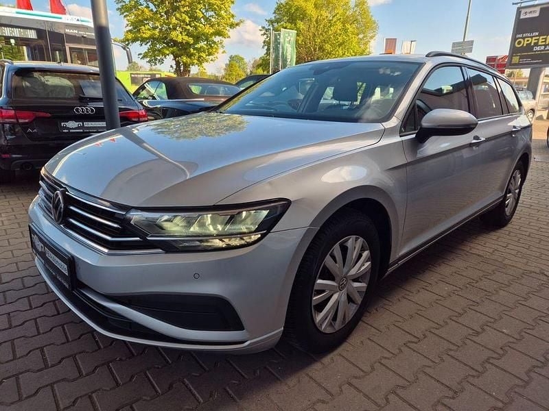 Second-hand VW Passat R 150 CP (110 kW) 2020 Argintiu Break