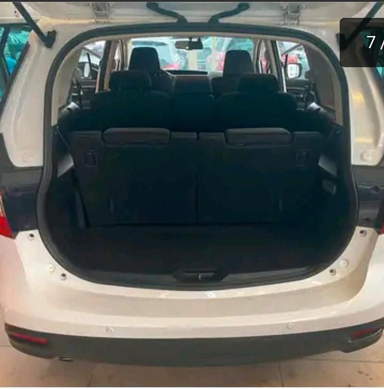 Gebraucht Mazda 5 115 PS (84 kW) 2011 Weiß Van / Kleinbus