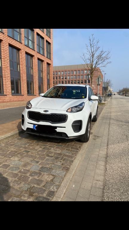 Weiß Gebraucht 2018 Kia Sportage Edition 7 SUV | 14.500 € (Guter Preis) - Bild 1/4