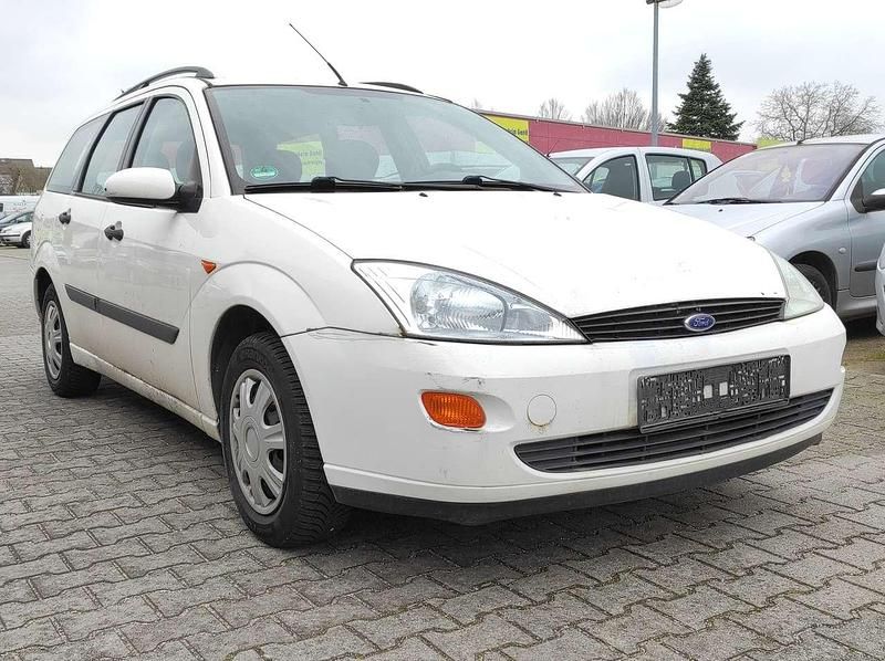 Gebraucht Ford Focus 75 PS (55 kW) 2001 Weiß Kombi