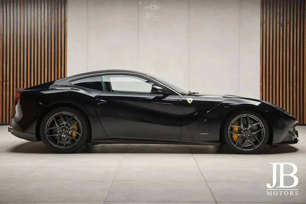 Gebraucht Ferrari F12 736 PS (541 kW) 2017 Nero ds Coupé