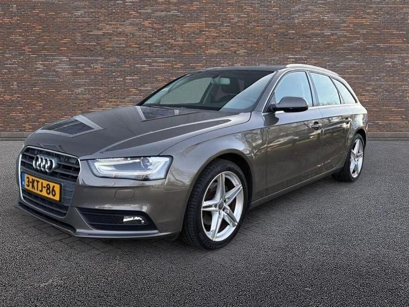 Gebraucht Audi A4 170 PS (125 kW) 2013 Grau Kombi