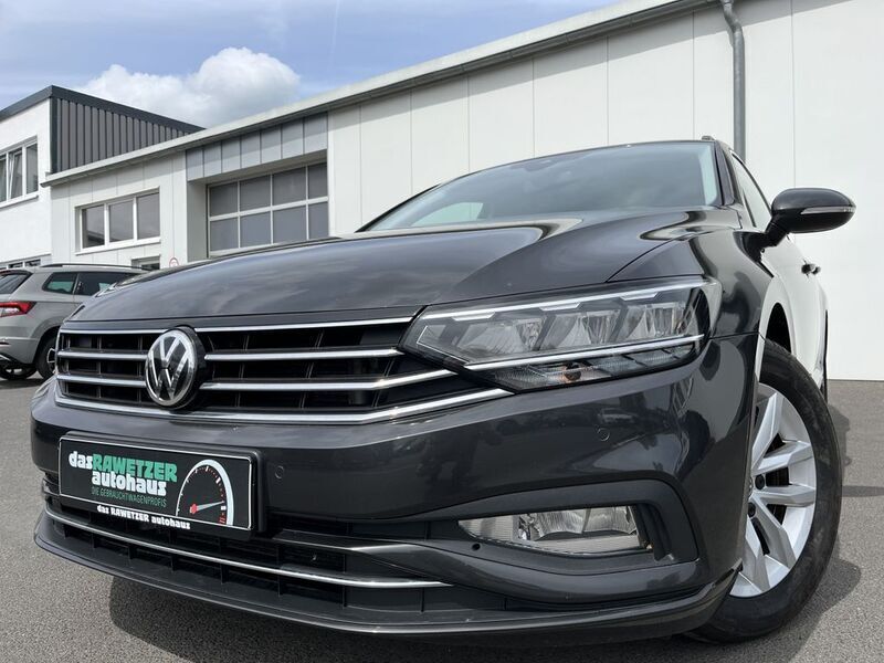 Grau Gebraucht 2020 VW Passat Active Kombi | 17.860 € (Fairer Preis) - Bild 1/4