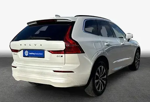 Gebraucht Volvo XC60 Core 250 PS (183 kW) 2024 Weiß SUV