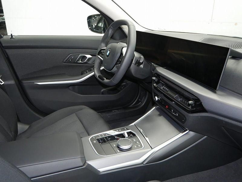 Gebraucht BMW 320 Shadowline 184 PS (135 kW) 2025 Schwarz Kombi