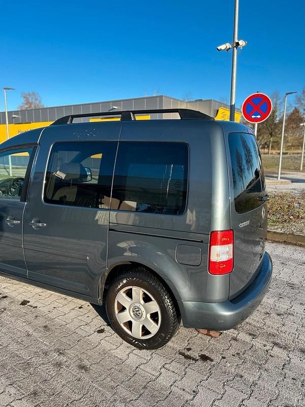 Usata VW Caddy 109 CV (80 kW) 2008 Grigio Monovolume