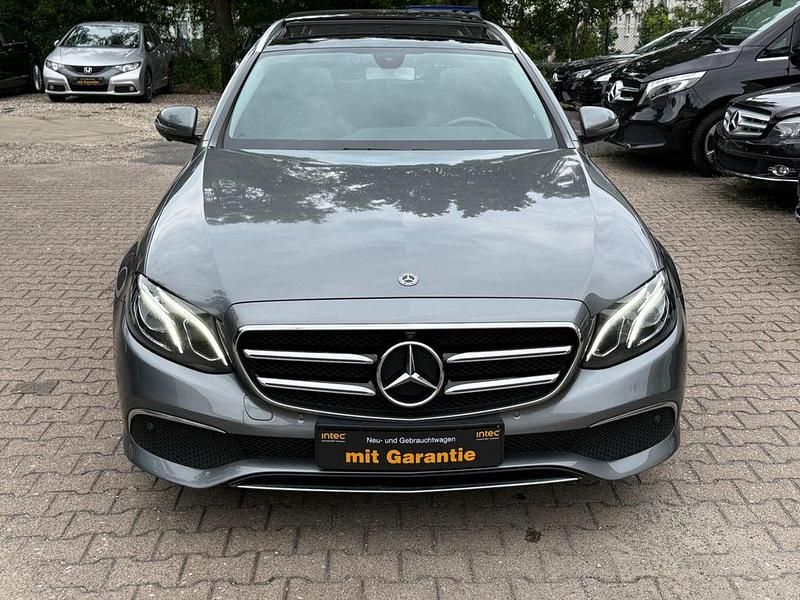 Gebraucht Mercedes E200 160 PS (117 kW) 2019 Grau Kombi