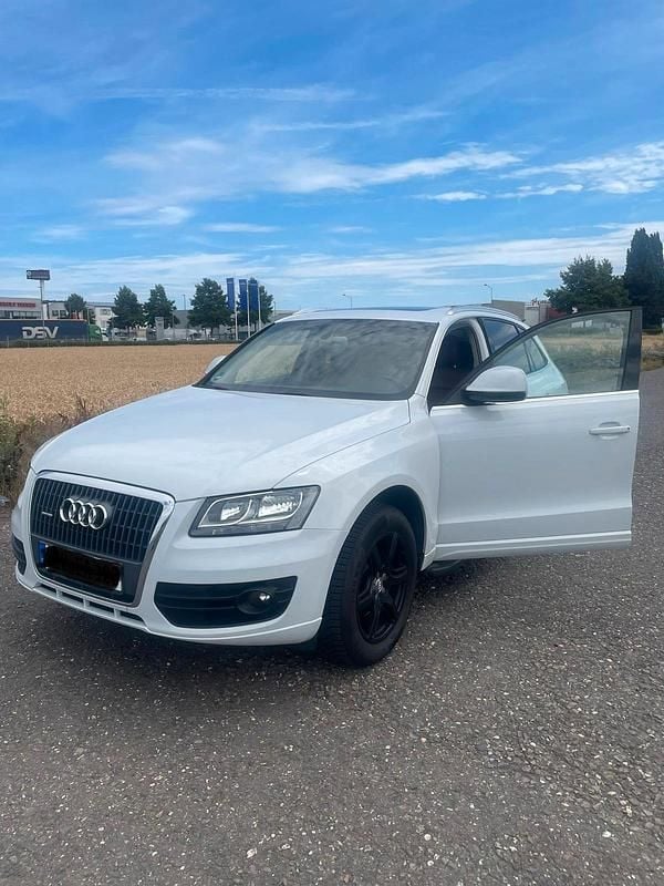 Weiß Gebraucht 2011 Audi Q5 SUV | 8.300 € (Superpreis) - Bild 1/4