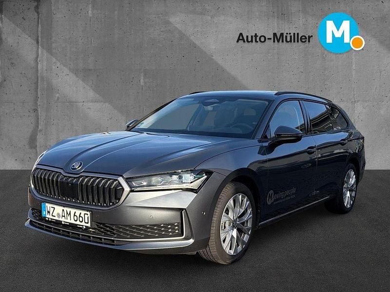 Gebraucht Skoda Superb Selection 193 PS (141 kW) 2025 Grau Kombi