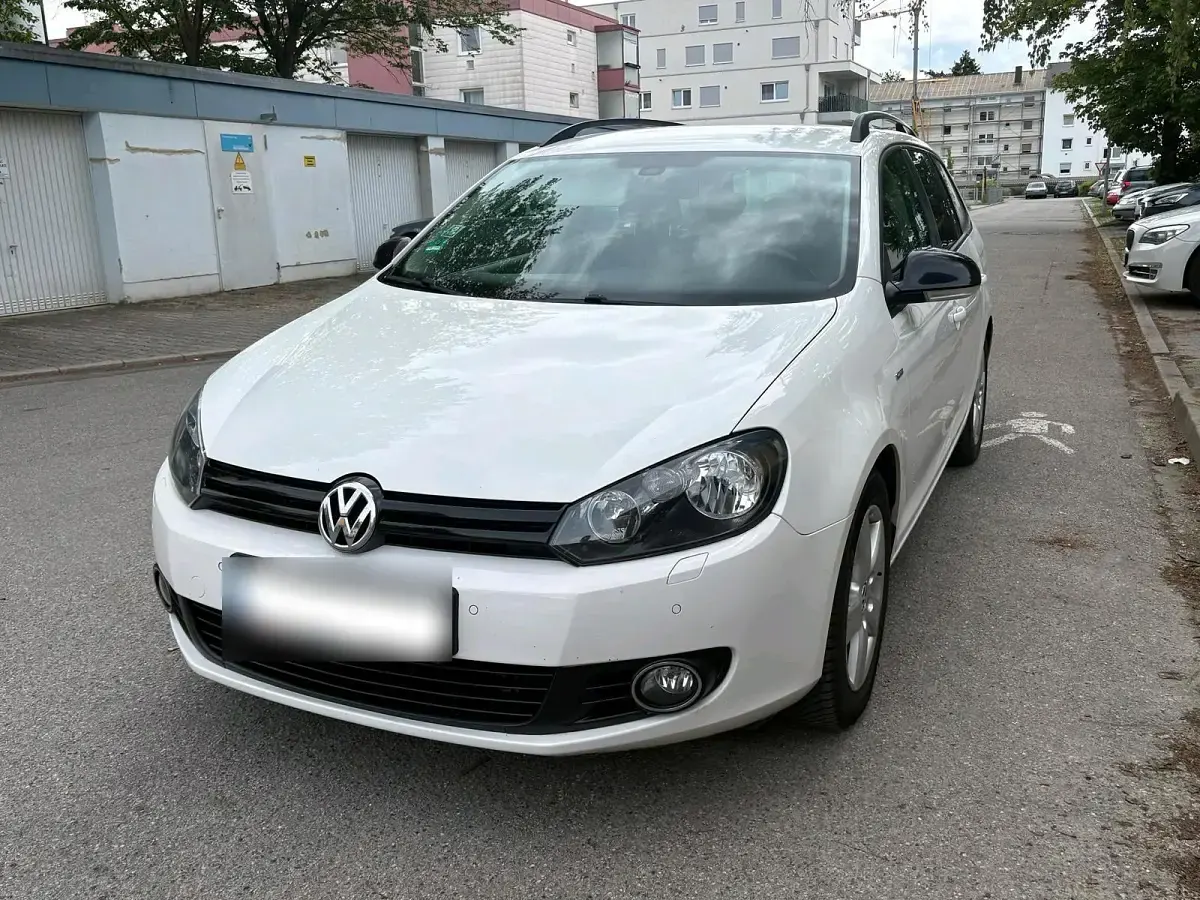 Gebraucht VW Golf VII Edition 105 PS (77 kW) 2012 Kombi