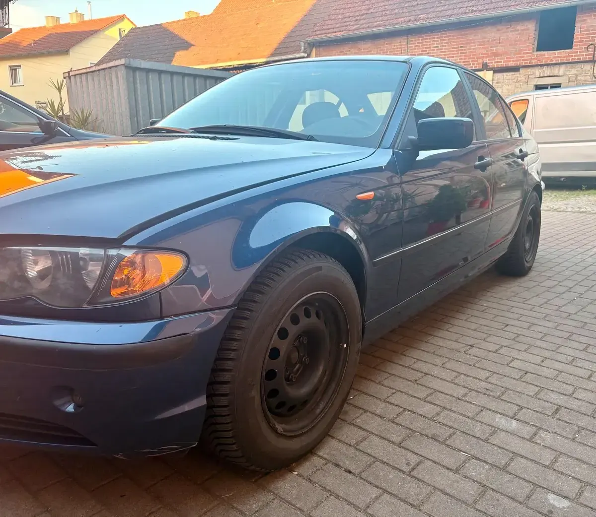 Gebraucht BMW 316 115 PS (84 kW) 2004 Blau Limousine