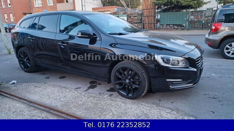 Schwarz Gebraucht 2018 Volvo V60 Linje Svart Kombi | 13.800 € (Etwas zu teuer) - Bild 1/4