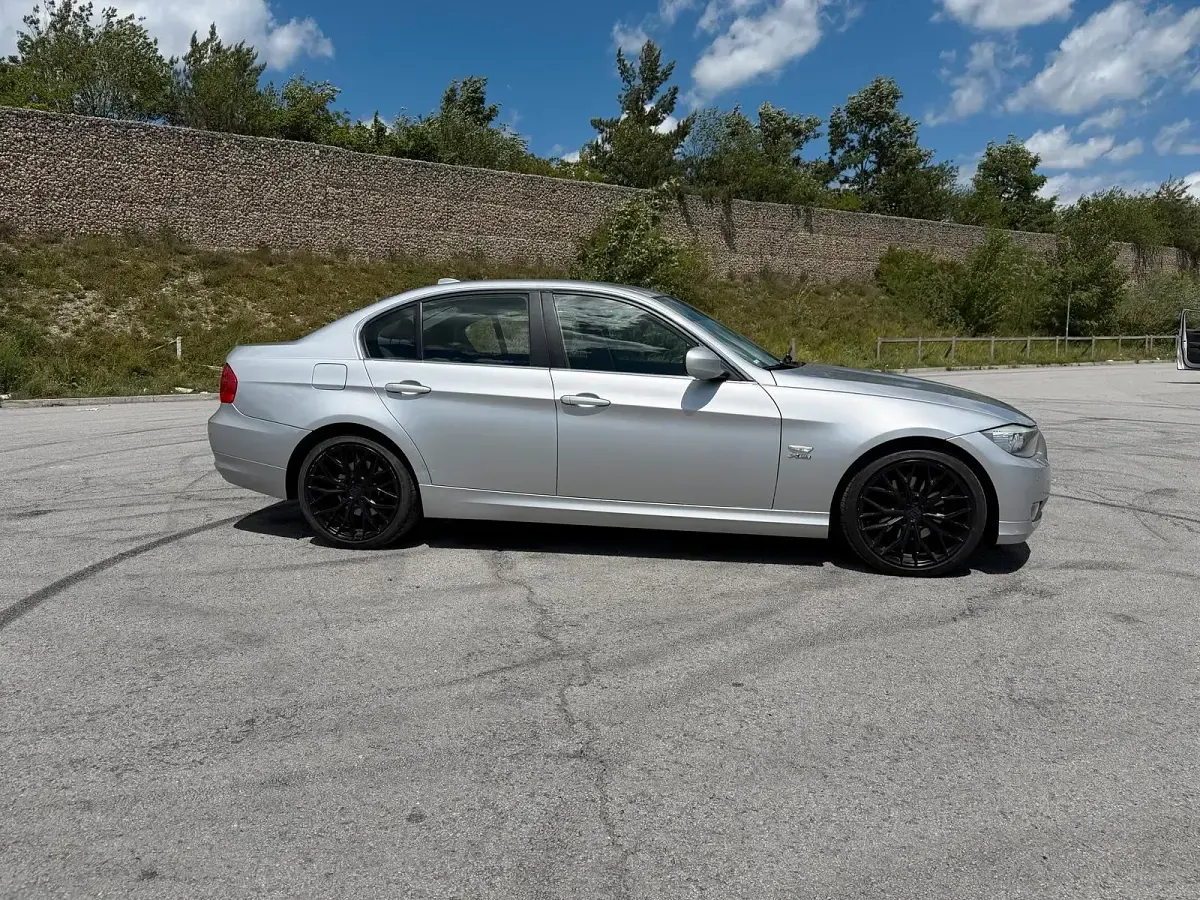 Gebraucht BMW 325 218 PS (160 kW) 2008 Grau Limousine
