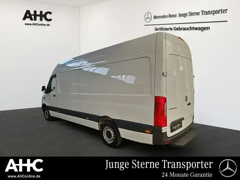 Gebraucht Mercedes Sprinter 170 PS (125 kW) 2025 Arktikweiß Van