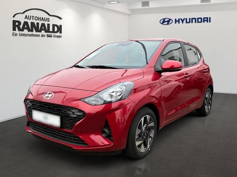 Rot Neu 2025 Hyundai i10 Trend Kleinwagen | 17.290 € (Superpreis) - Bild 1/4