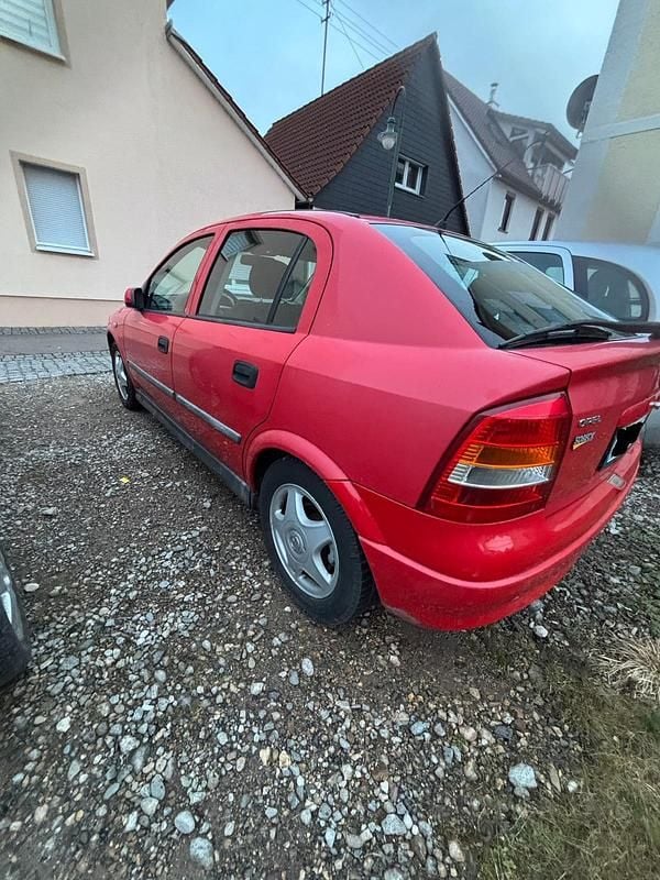 Gebraucht Opel Astra 101 PS (74 kW) 1999 Rot Limousine