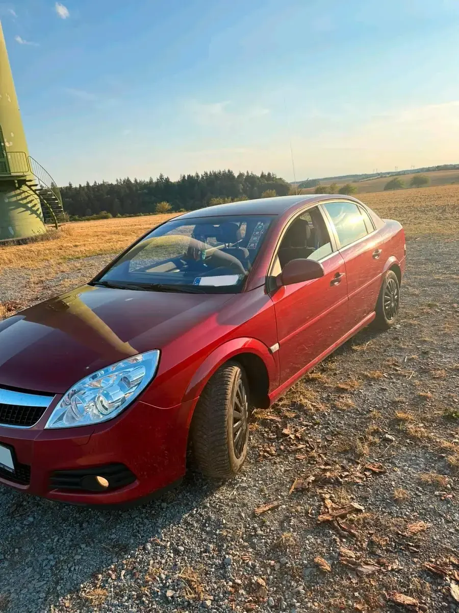 Gebraucht Opel Vectra 105 PS (77 kW) 2007 Rot Limousine