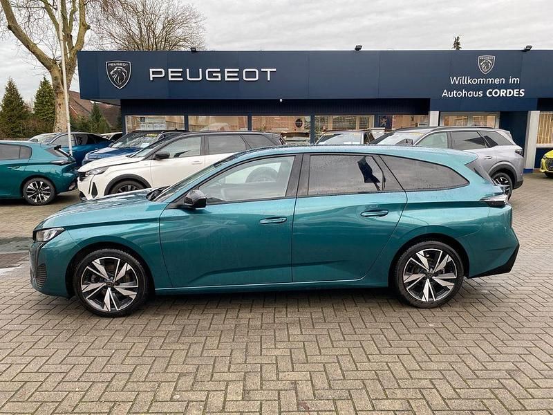 Gebraucht Peugeot 308 SW Allure 131 PS (96 kW) 2023 Blau Kombi