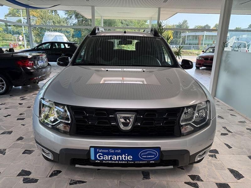 Gebraucht Dacia Duster Black Shadow 125 PS (91 kW) 2017 Silber SUV
