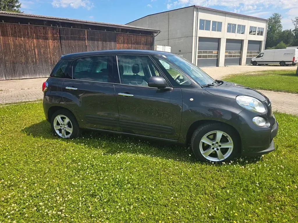 Gebraucht Fiat 500L Easy 84 PS (61 kW) 2013 Grau Van / Kleinbus