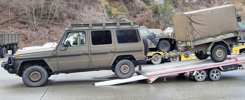 Gebraucht Mercedes G290 120 PS (88 kW) 2001 Grün militäroliv SUV