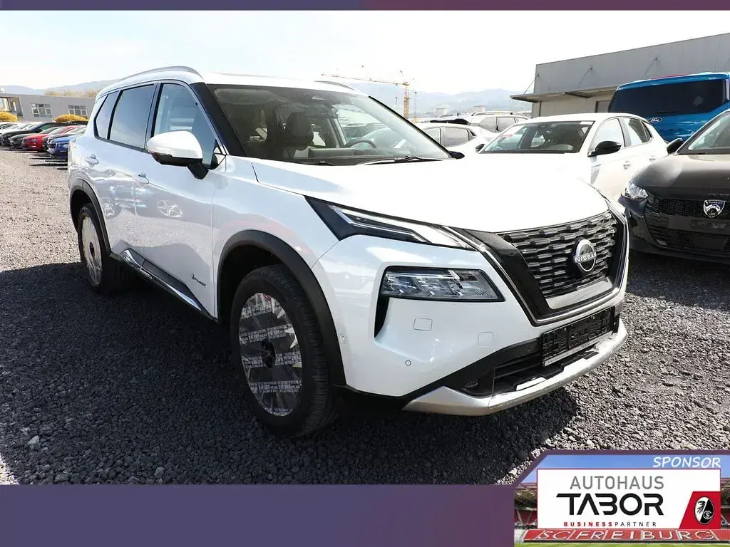 Neu Nissan X-Trail Tekna 213 PS (156 kW) 2025 Weiß metallic SUV