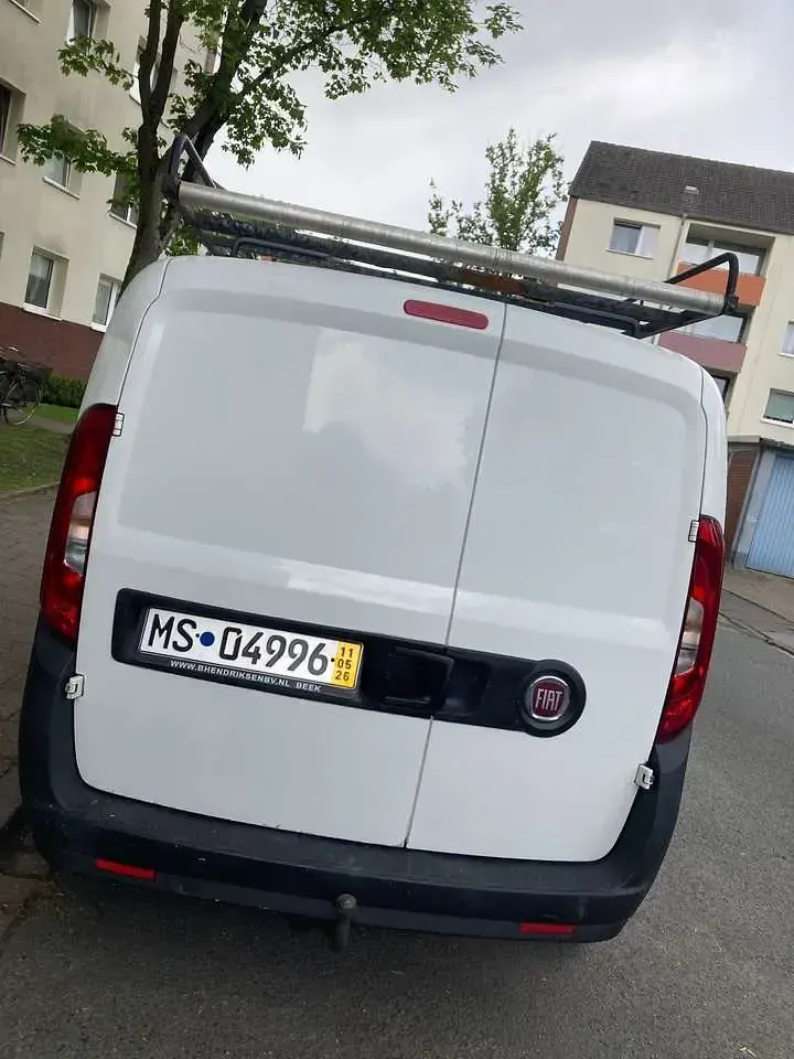 Gebraucht Fiat Doblò Dynamic 84 PS (61 kW) 2016 Van / Kleinbus